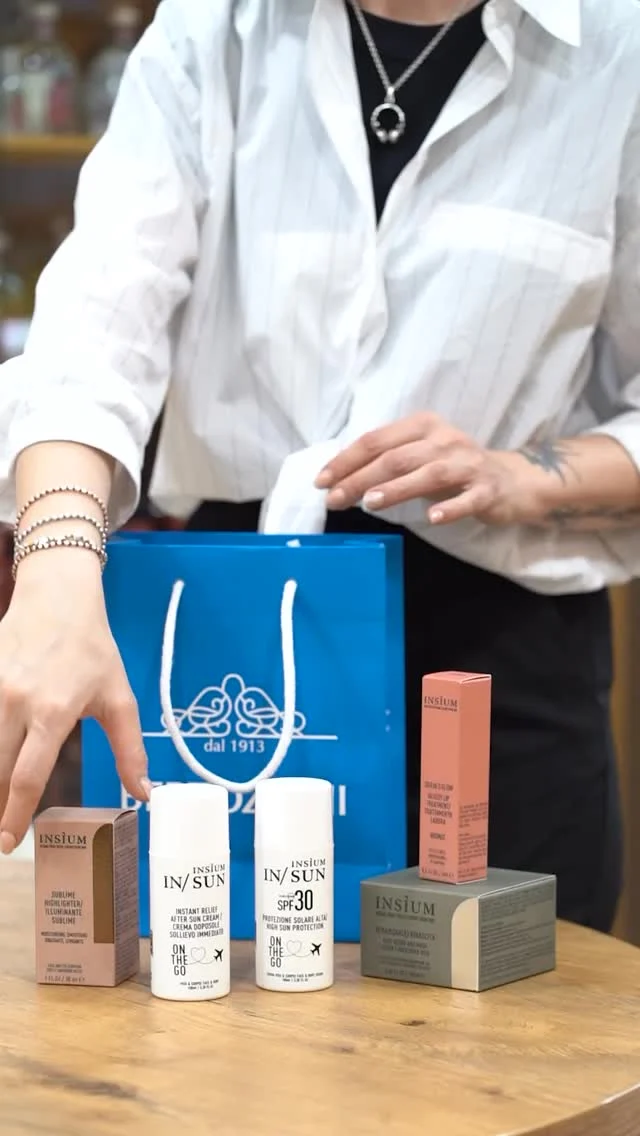 Shopping estivo? ☀️☀️☀️Ecco i prodotti da portare sempre con te, durante tutta l’estate ❣️
Scopri tutti i solari e non solo della linea @insium_skincare 

Bertozzini dal 1913 Via Cola di Rienzo, 192 - 00192 - Roma
☎️ Per info 06 6874662 - 3290373646
www.bertozzinidal1913